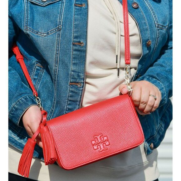 NWT Tory Burch Thea Mini Chain Bag Crossbody Brilliant Red $395+ - Picture 1 of 10